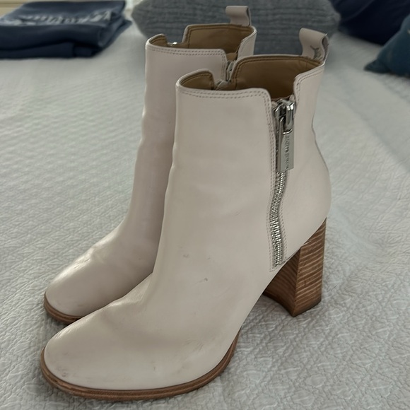 Nine West Dips Block Heel Booties in Chic Cream - Picture 3 of 9